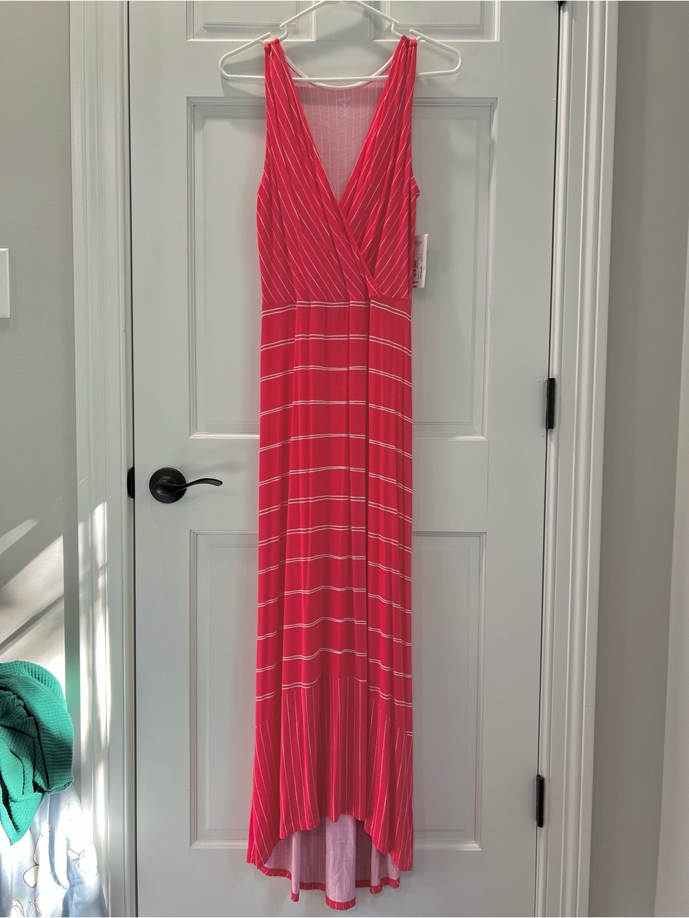 NWT a.n.a. Striped Coral Pink Sleeveless V-neck Maxi Sun Dress Size Medium